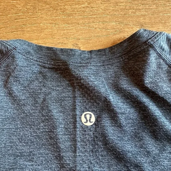 Lululemon Swiftly Tech Short Sleeve Crew in Sapphire Blue/Black Women’s Size 16 - Picture 7 of 10
